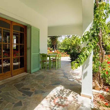 Athena Olive Grove & Estate Holiday home