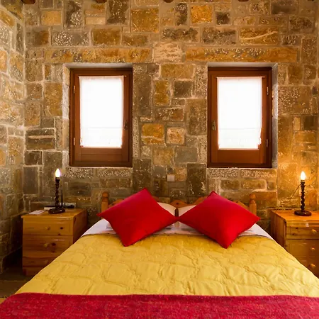 Athena Olive Grove & Estate Holiday home *